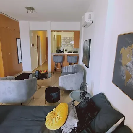 Apartment Beyond Studio Paphos