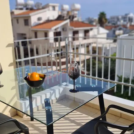 Apartment Beyond Studio Paphos